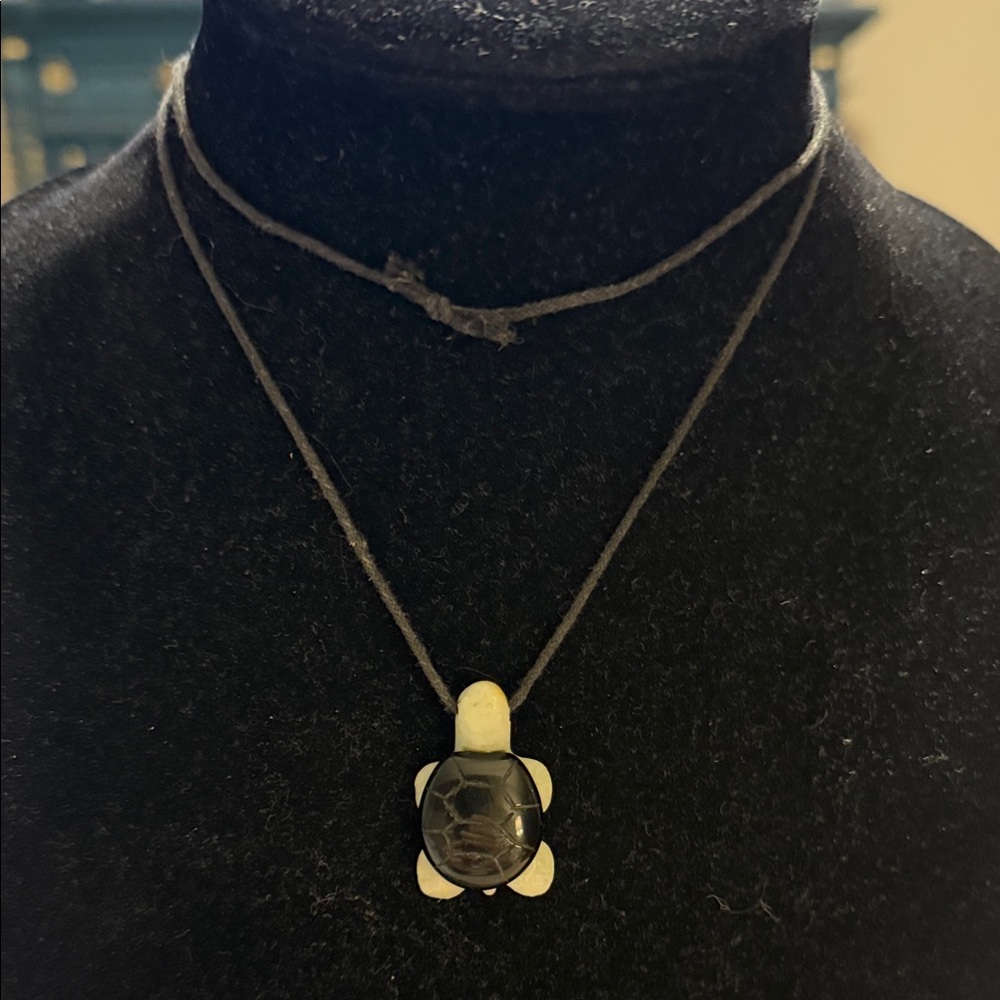 Vintage Black Beige Carved Turtle Pendant Long Statement Necklace